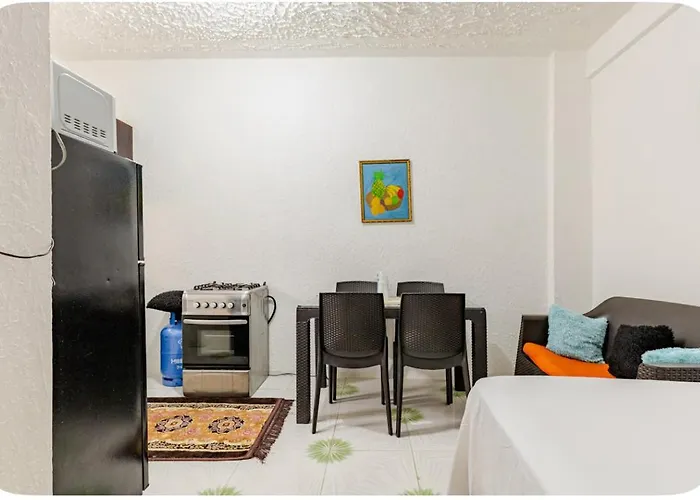 Tamara In Apartment